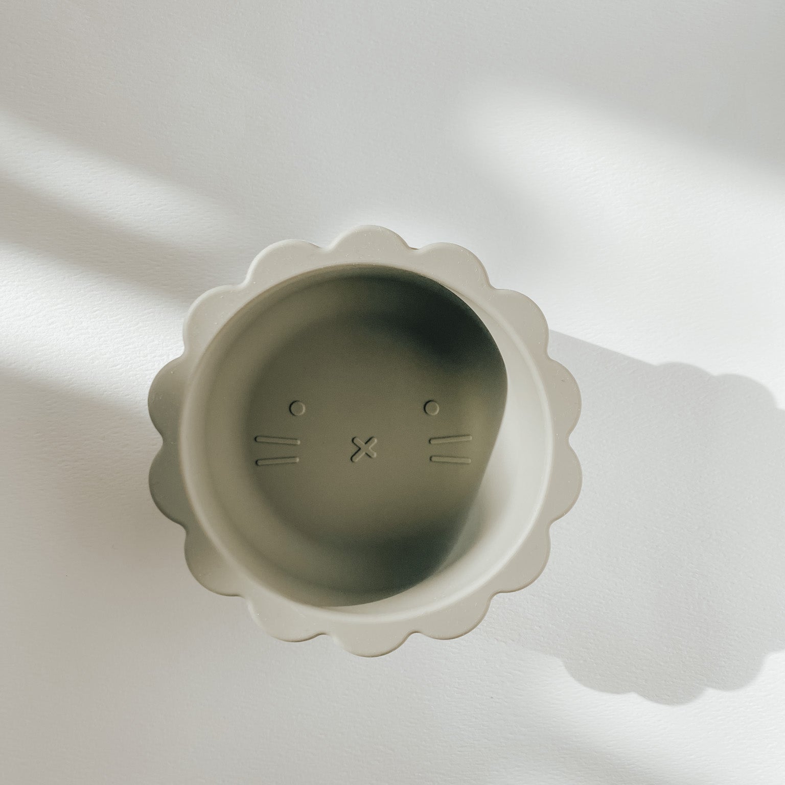 Neko Bowl in Sage Grey
